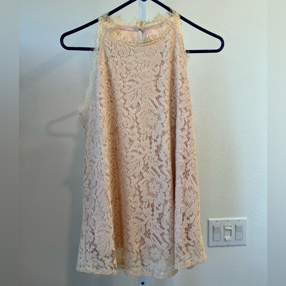 Cream Lace Sleeveless Top